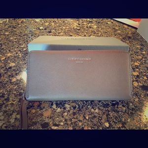 Liebeskind zip around wallet
